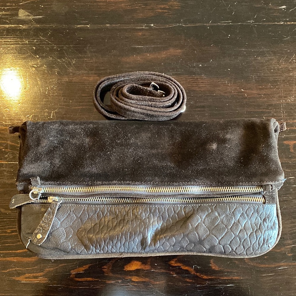 Brown crossbody / wallet / clutch